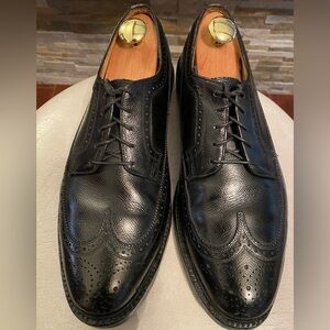 FLORSHEIM IMPERIAL Black Brogue Oxfords 10.5 CLEAT HEEL (EXCELLENT VINTAGE COND)
